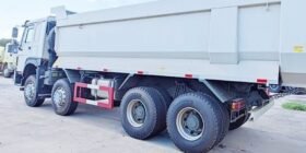 8×4 U-shape 23cbm Dump Truck