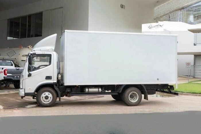 
								FOTON Aumark E 4×2 4t Van Box Truck full									