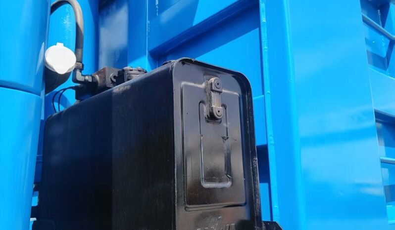 
								F3000 8×4 Tipper Truck full									