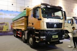 
										SINOTRUK SITRAK C7H 8×4 480HP Dump Truck with MAN Engine full									