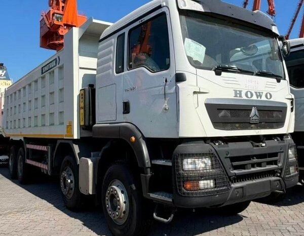
								SINOTRUK TX 8X4 371HP DUMP TRUCK full									