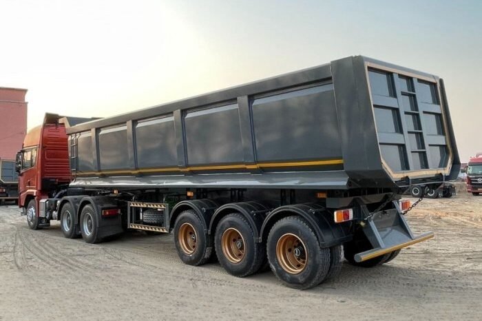 
								Tri Axles U Shape Dump Trailer full									