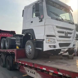 
										HOWO 6×4 tractor truck full									