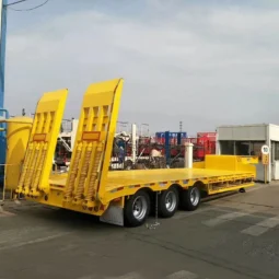
										3 Axles Low Loader Trailer Lowbed  Semi Trailer full									