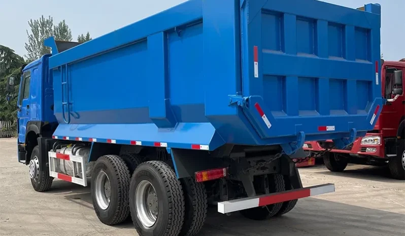 
								Howo U Shape Used Dump Truck full									