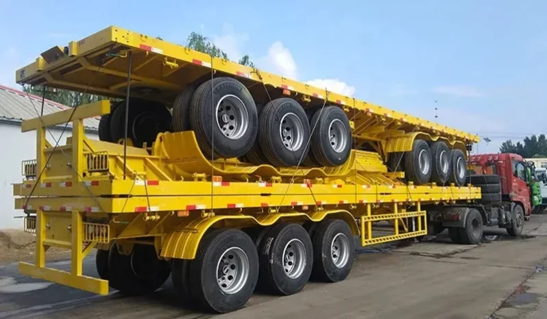 
								3 Axles 40 Feet Flatbed Semi Trailer full									