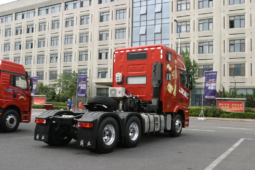 JH6 320HP 4×2 Cargo Truck 