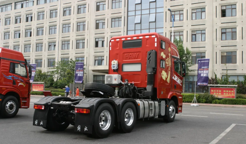 
								JH6 320HP 4×2 Cargo Truck  full									