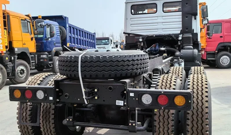 
								F3000 Truck Tractor full									