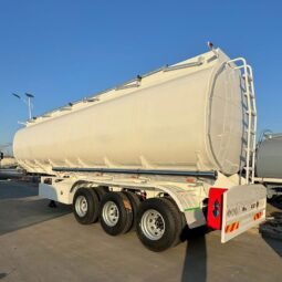
										42000 L Oil Tanker Trailer full									