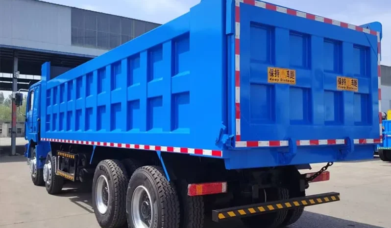 
								F3000 8×4 Tipper Truck full									