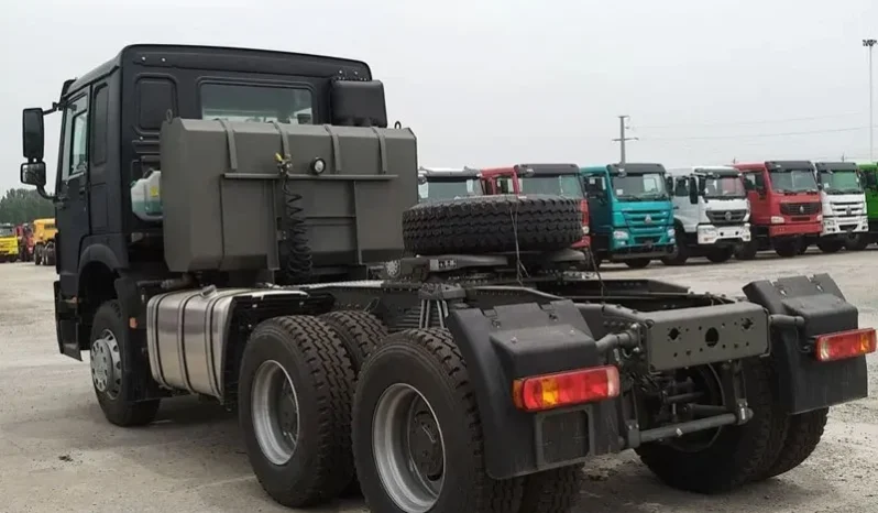 
								Factory Wholesale 6×4 Tractor Trucks full									