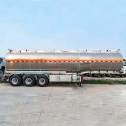 
										Stainless Steel Tanker Trailer full									