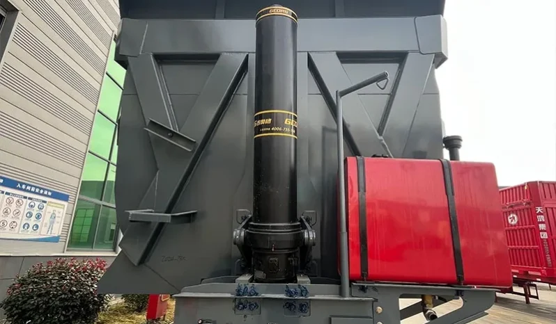 
								Tri Axle Side Tipper Trailer full									